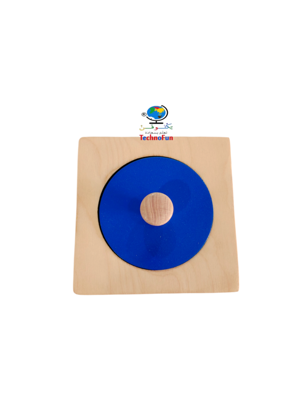 ‍🔵 بازل الدائرة الخشبي – Montessori Knobbed Circle Puzzle